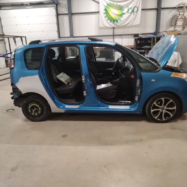 realisation-carrosserie-voiture-rc-peinture-carrossier-aizenay (10)