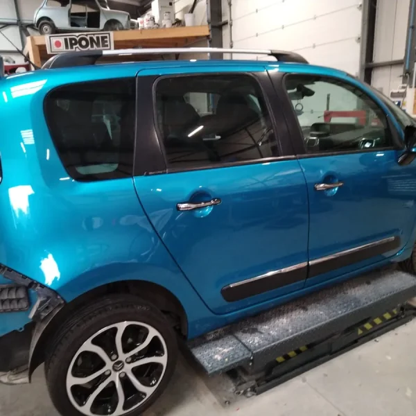 realisation-carrosserie-voiture-rc-peinture-carrossier-aizenay (19)