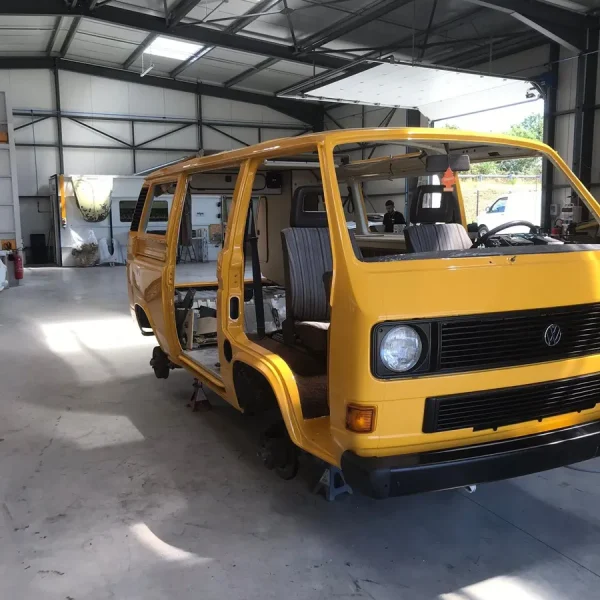 Réalisation de carrosserie de voiture par RC Peinture, peintre carrossier à Aizenay